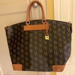 DOONEY & BOURKE Signature 1975 Vanessa Satchel 🪅🪅 Gift With Purchase 🪅🪅